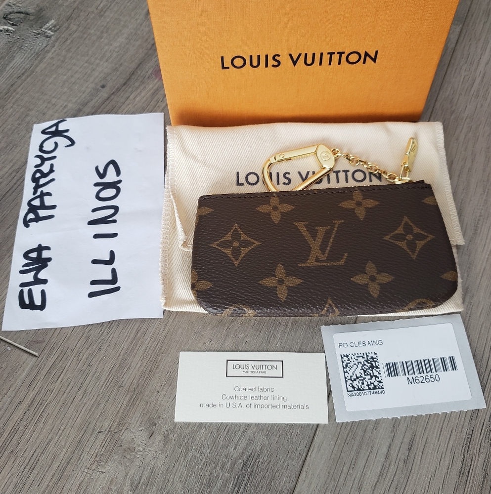 Louis Vuitton monogram key pouch - Picture 1 of 8